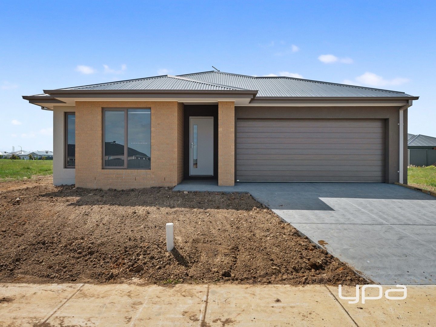 4 bedrooms House in 15 Telfer Street LUCAS VIC, 3350