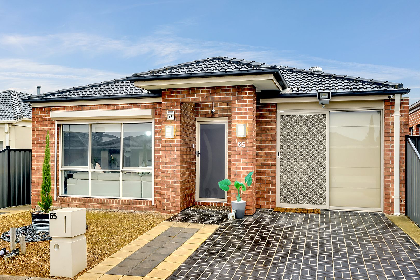 65 Thoresby Circuit, Craigieburn VIC 3064, Image 2