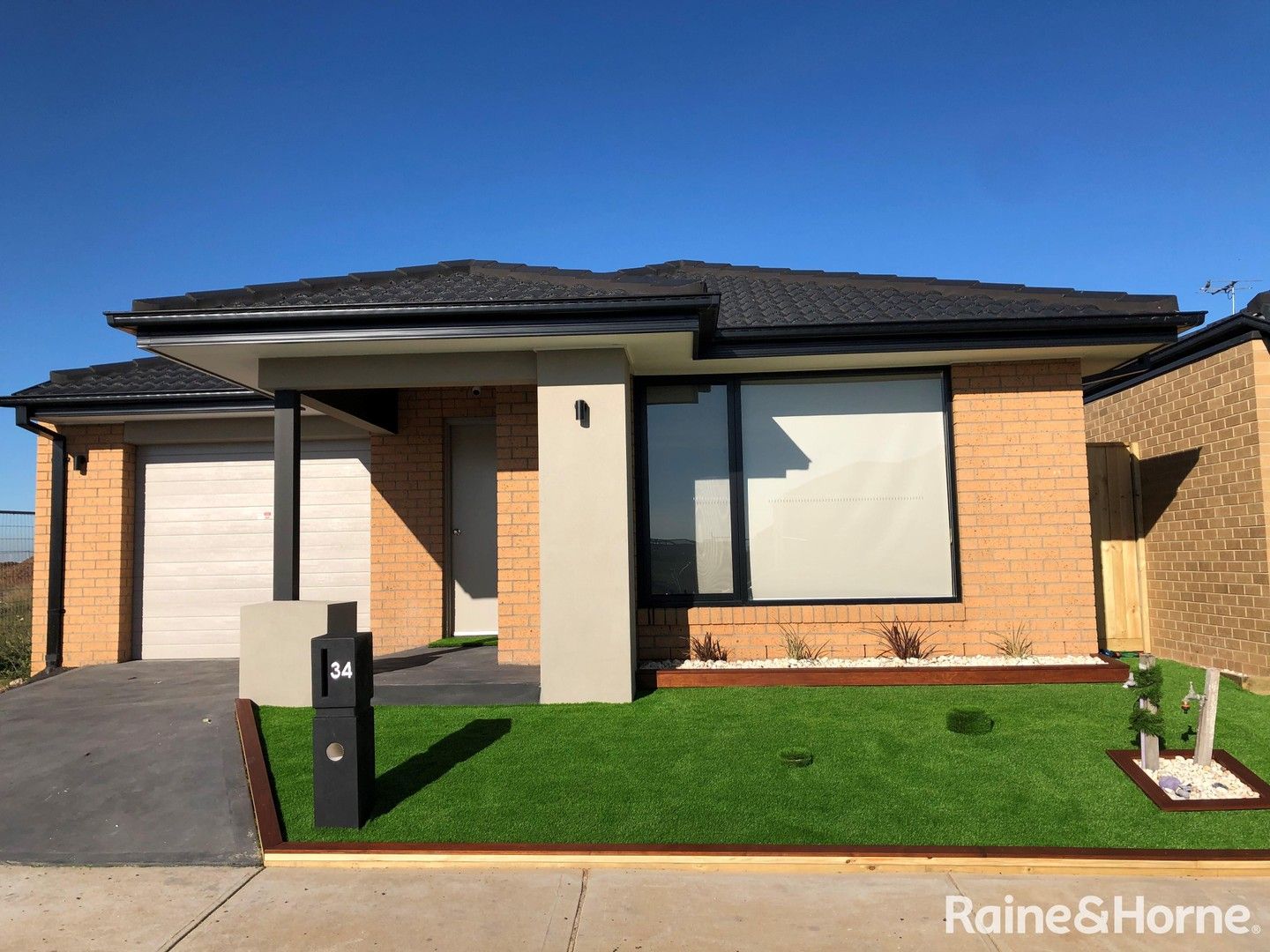 3 bedrooms House in 34 Hercules Drive TRUGANINA VIC, 3029