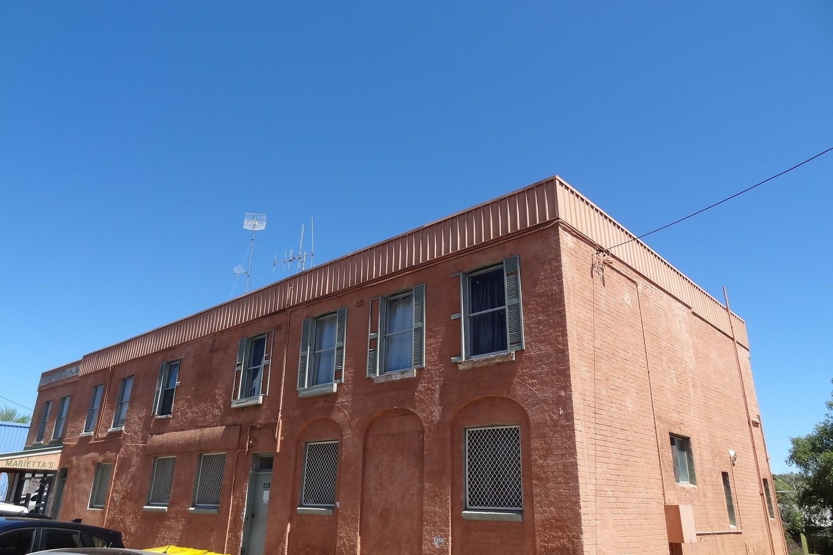 2 bedrooms Apartment / Unit / Flat in 1/229 George Street BATHURST NSW, 2795