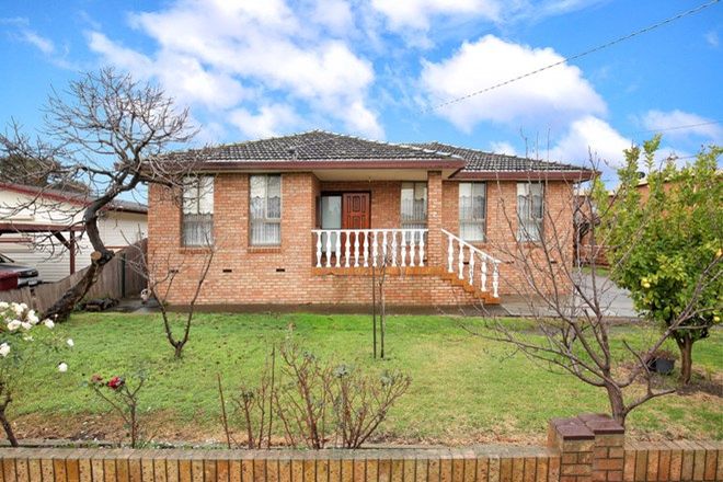Picture of 2 Augusta Avenue, CAMPBELLFIELD VIC 3061