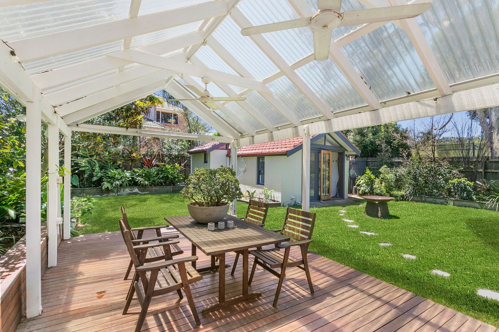 4 bedrooms House in 833 Pittwater Road COLLAROY NSW, 2097