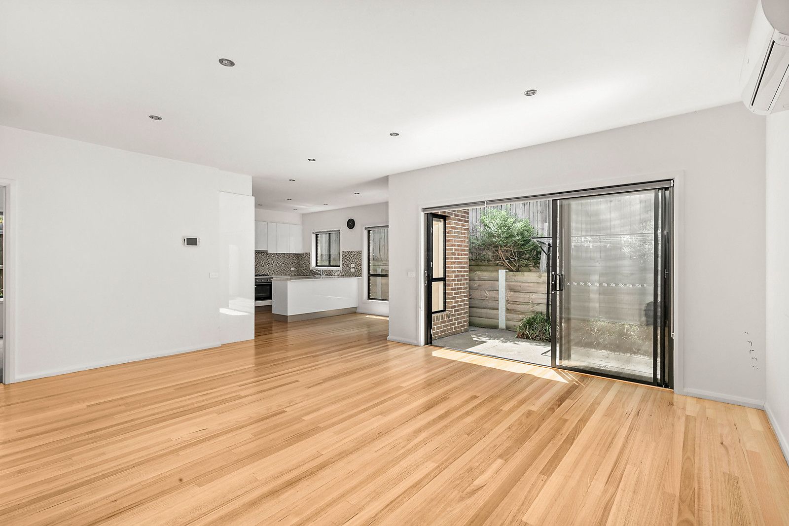 3/24 Winifred Street, Oak Park VIC 3046, Image 1