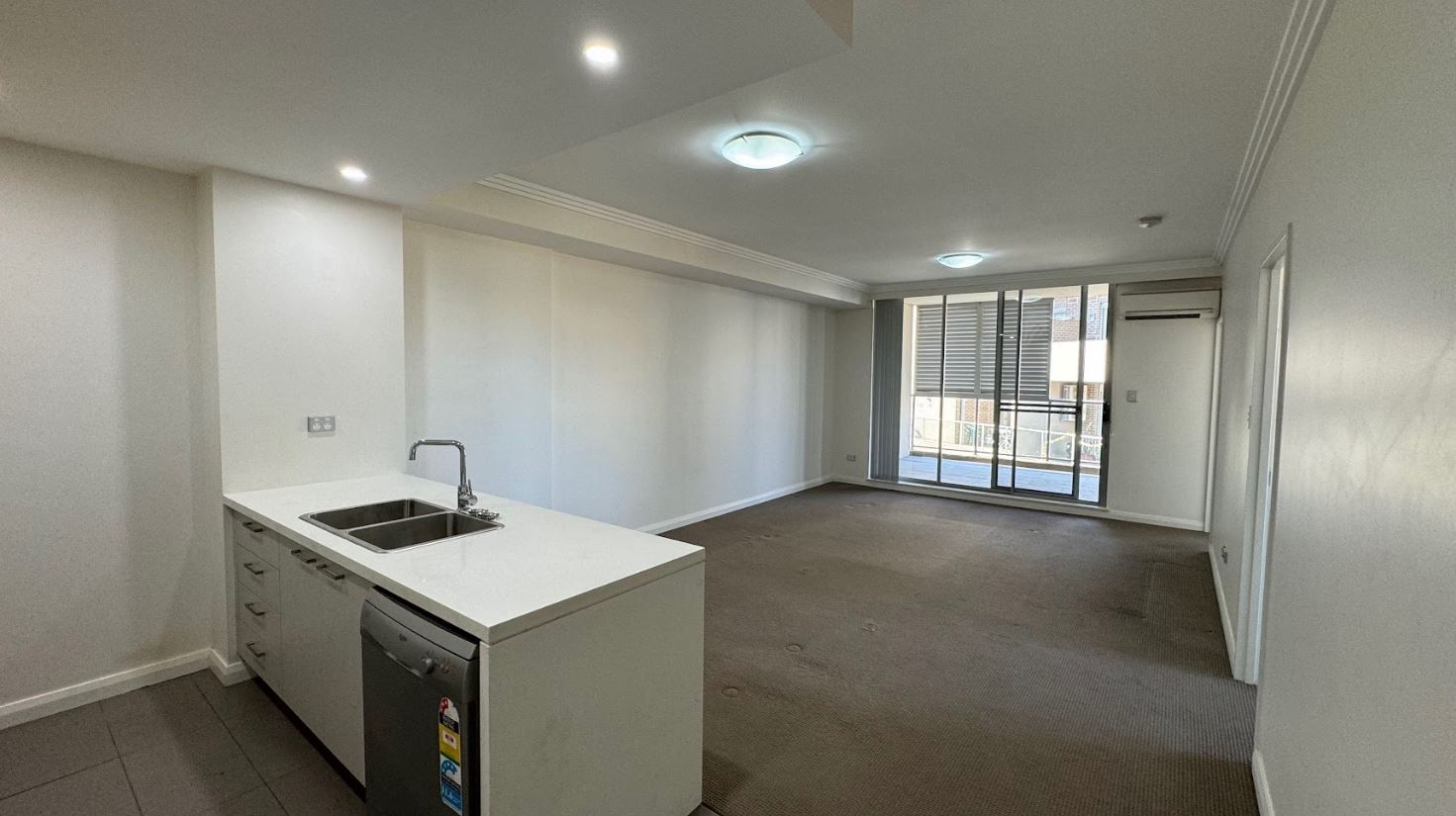 3 bedrooms Apartment / Unit / Flat in I 313/81-86 Courallie Ave HOMEBUSH WEST NSW, 2140
