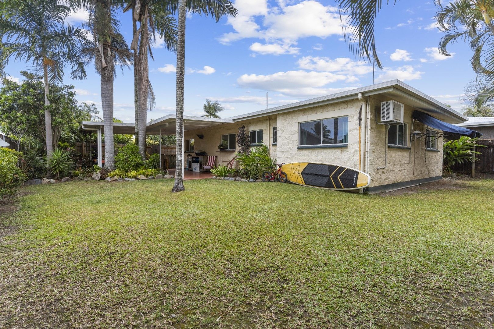 2/12 Frankston Street, Kewarra Beach QLD 4879, Image 1