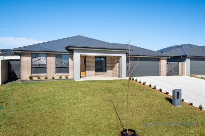 Picture of 6 Darvall Drive, KELSO NSW 2795