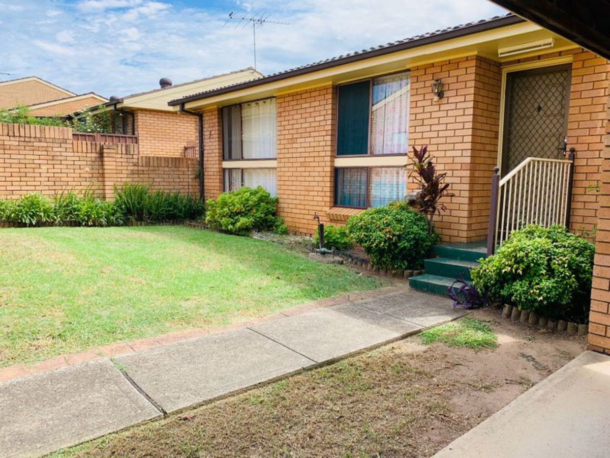 3 bedrooms Villa in 13/120 Oxford Road INGLEBURN NSW, 2565