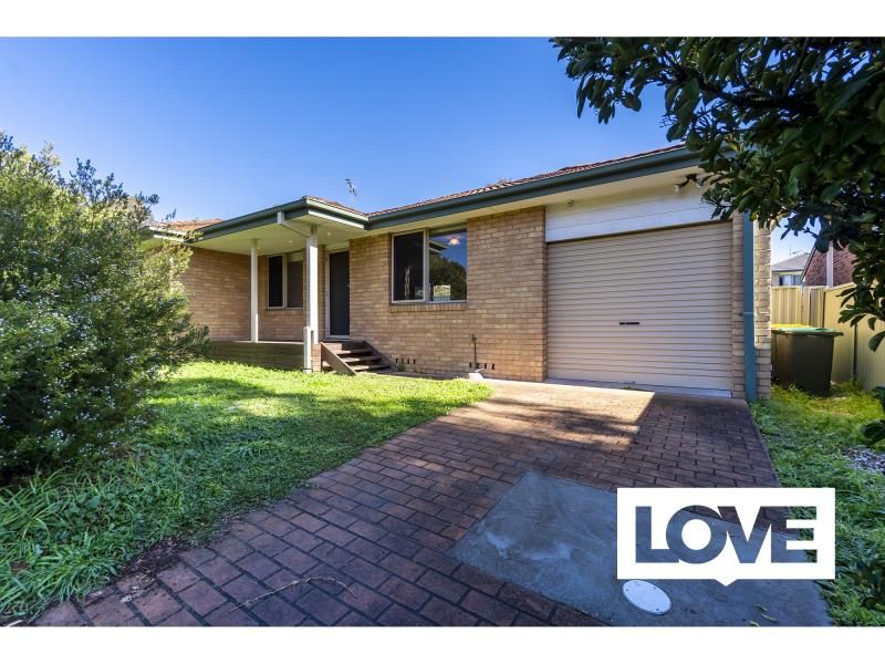 3 bedrooms House in 5 Iranda Grove WALLSEND NSW, 2287