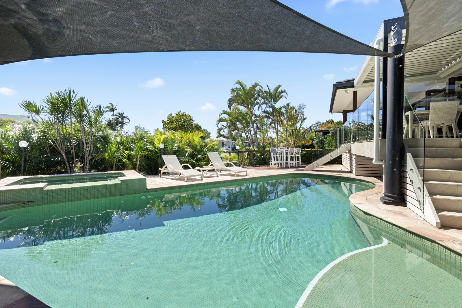 Additional image 3 of 18 Donegal Crescent, Sorrento QLD 4217