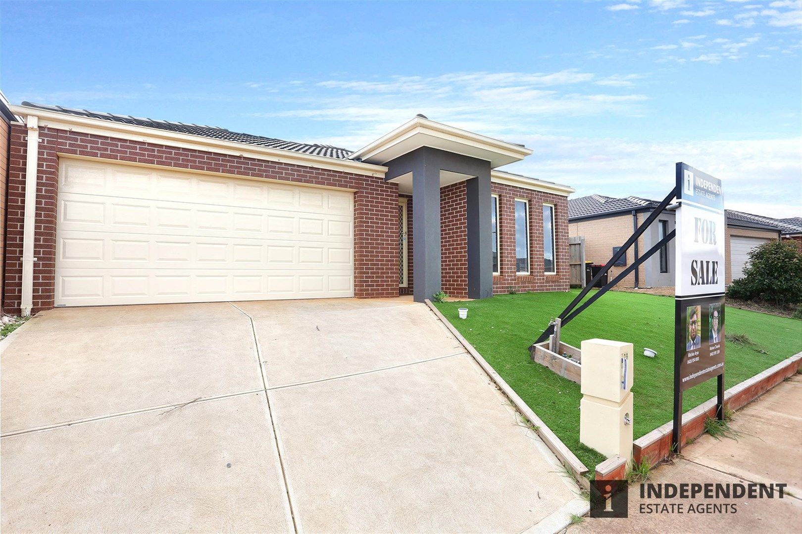 28 Clement Way, Melton South VIC 3338, Image 1