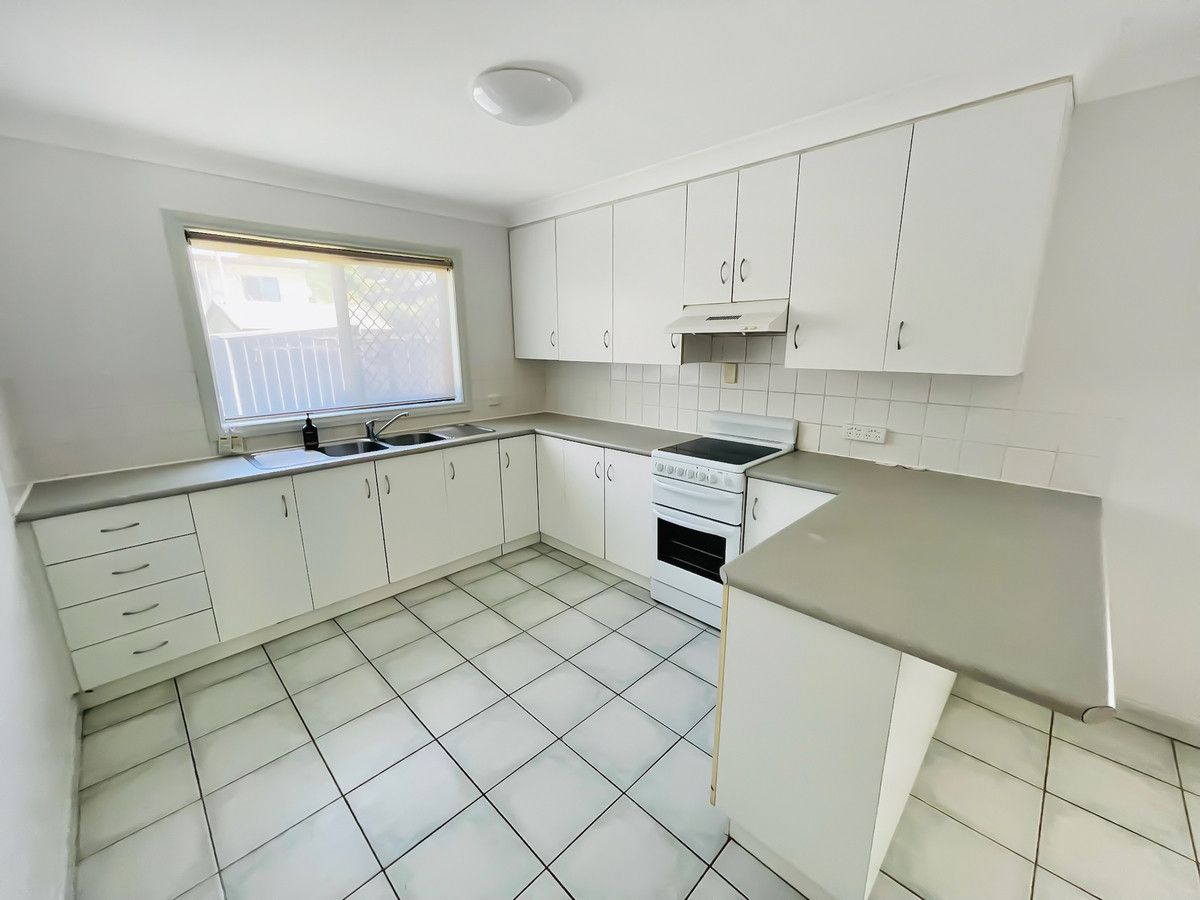 27/7 Nothling Street, New Auckland QLD 4680, Image 2