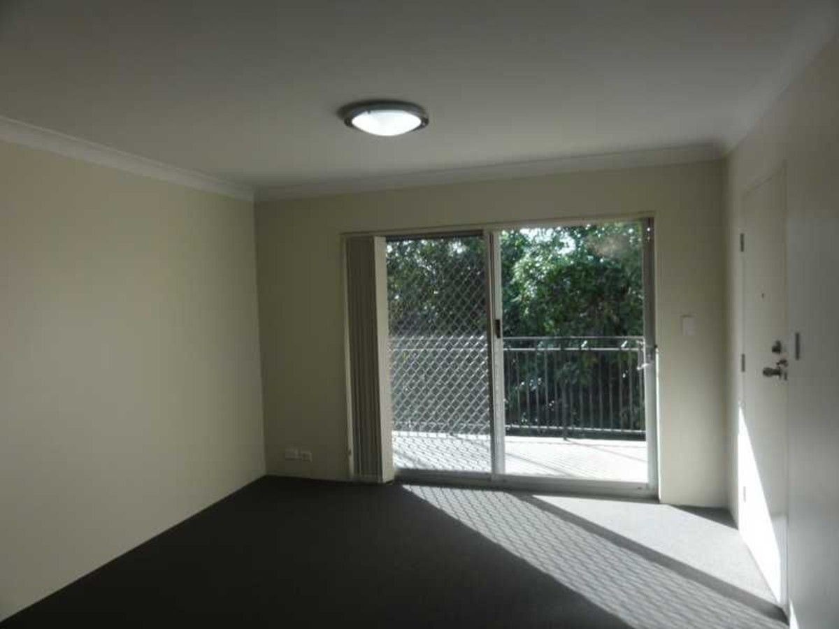 4/28 Terrace Street, Newmarket QLD 4051, Image 2