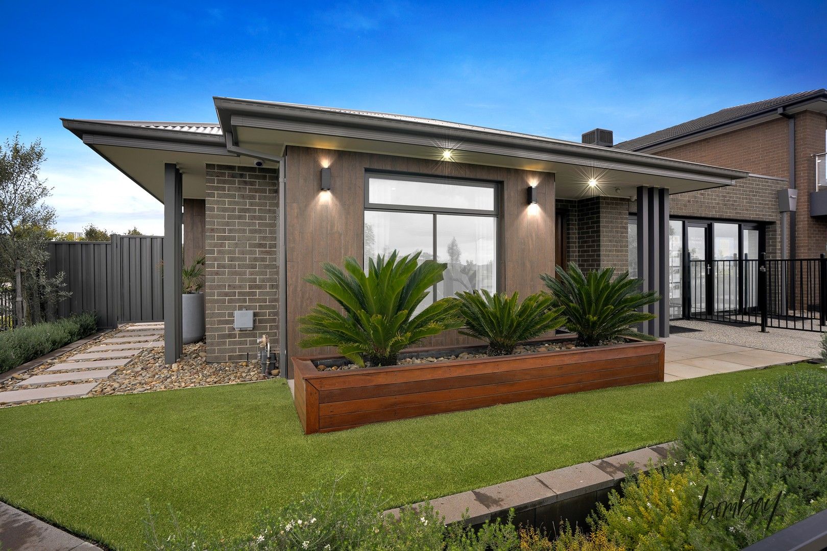 4 bedrooms House in 21 Lakeside Drive WOLLERT VIC, 3750