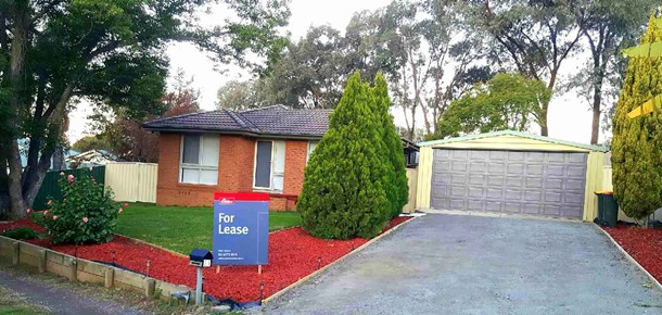 19 Sauternes Place, Eschol Park NSW 2558