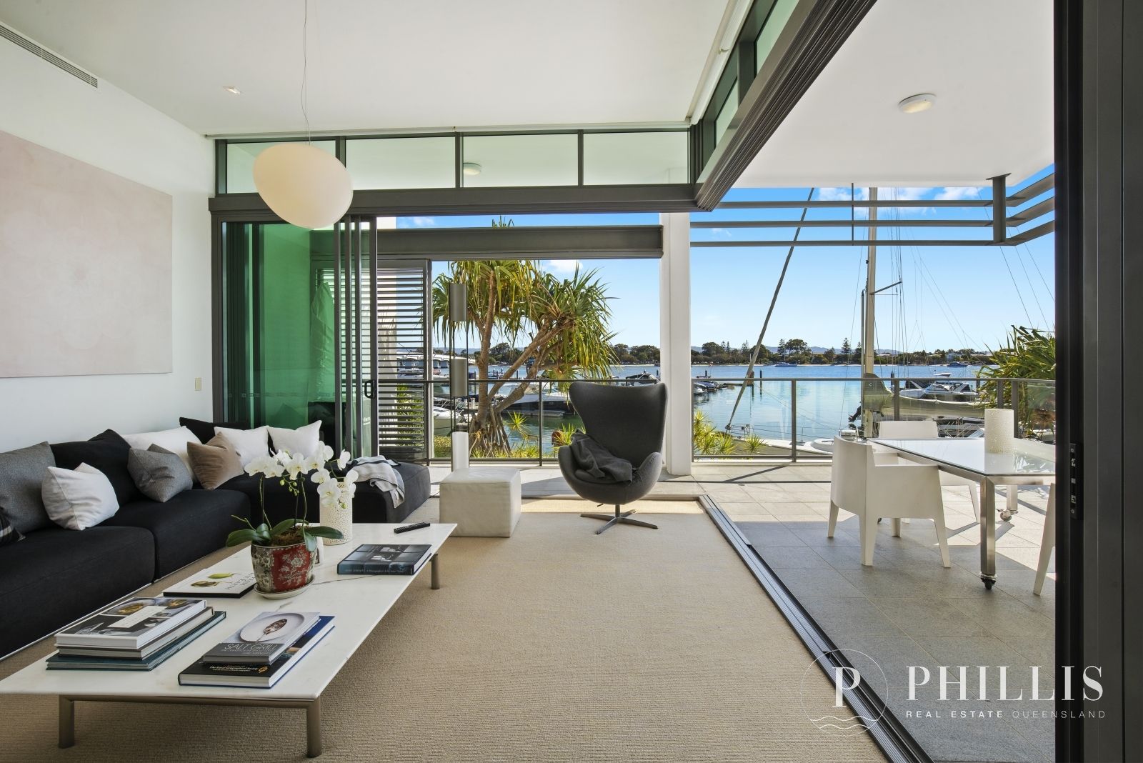 2104/2 Ephraim Island, Paradise Point QLD 4216, Image 2