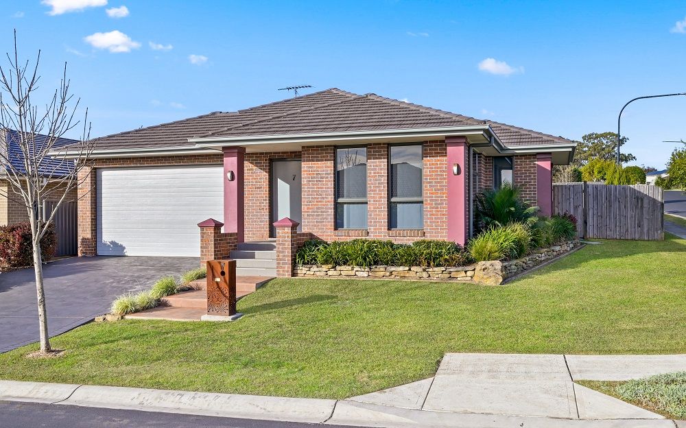 4 bedrooms House in 7 Cumberland Road APPIN NSW, 2560