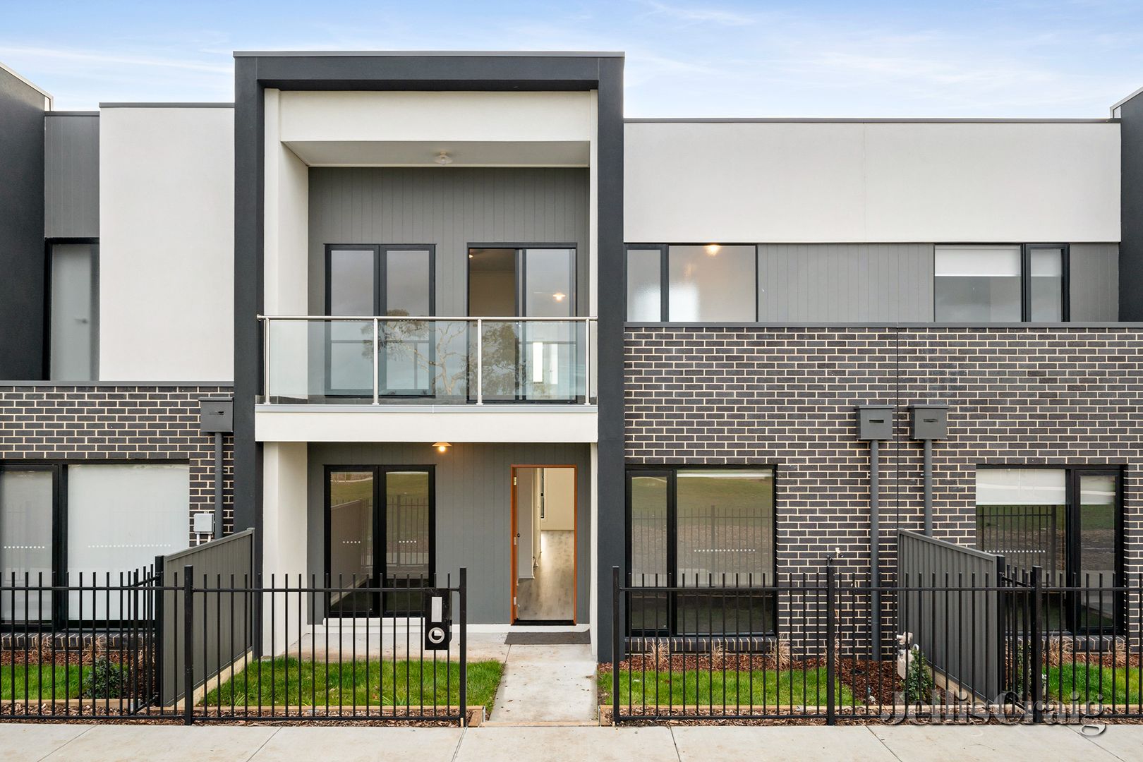 5 Raptor Lane, Winter Valley Property History & Address Research Domain