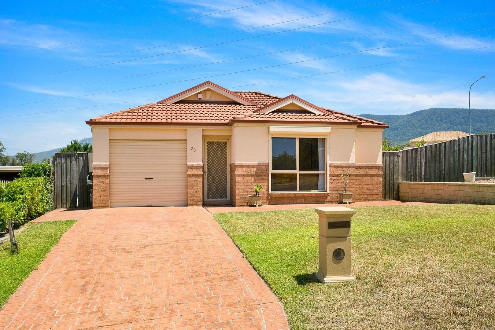 28 Glengarry Way, Horsley NSW 2530, Image 0