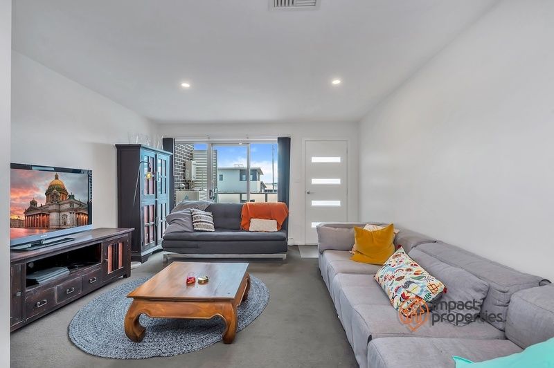 21B Narrambla Terrace, Lawson ACT 2617, Image 1