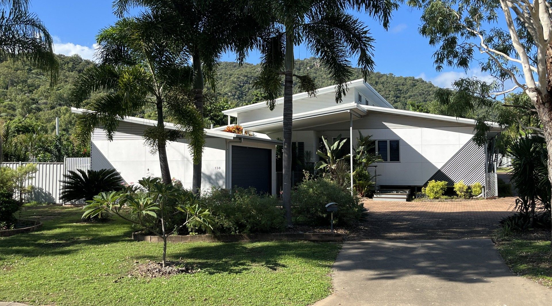 3 bedrooms House in 136-138 GIFFORD STREET HORSESHOE BAY QLD, 4819