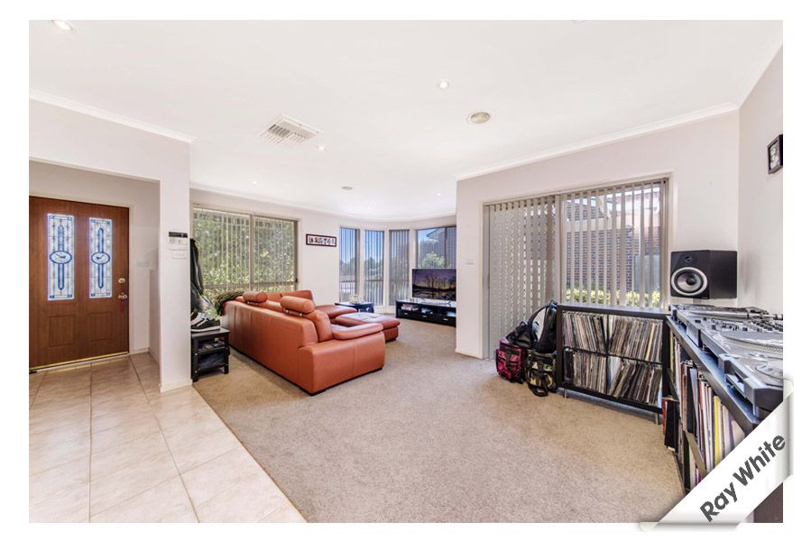 50 Tarrant Crescent, Dunlop ACT 2615, Image 2