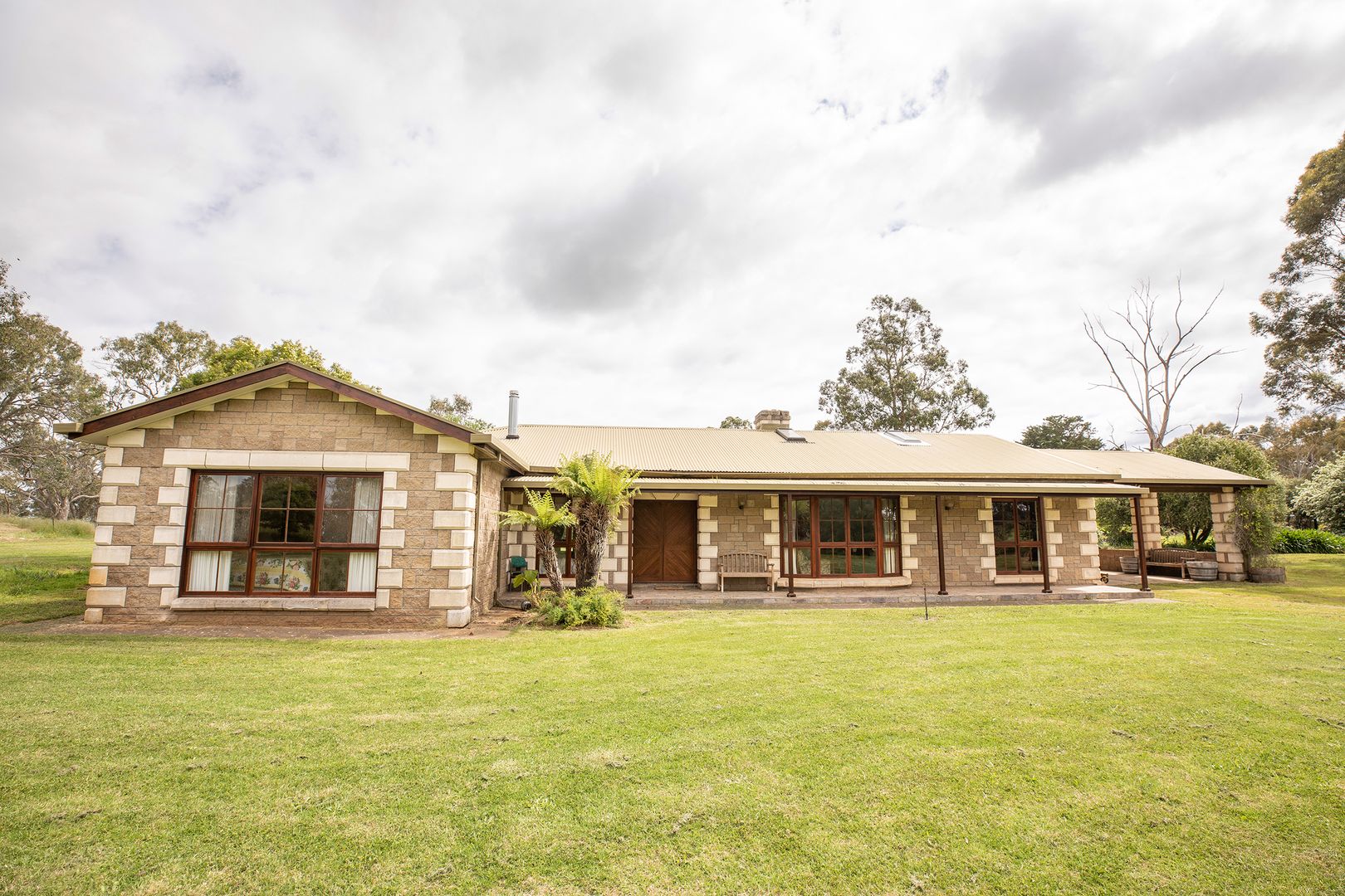 305 Rocky Castle Road, Penola SA 5277, Image 2