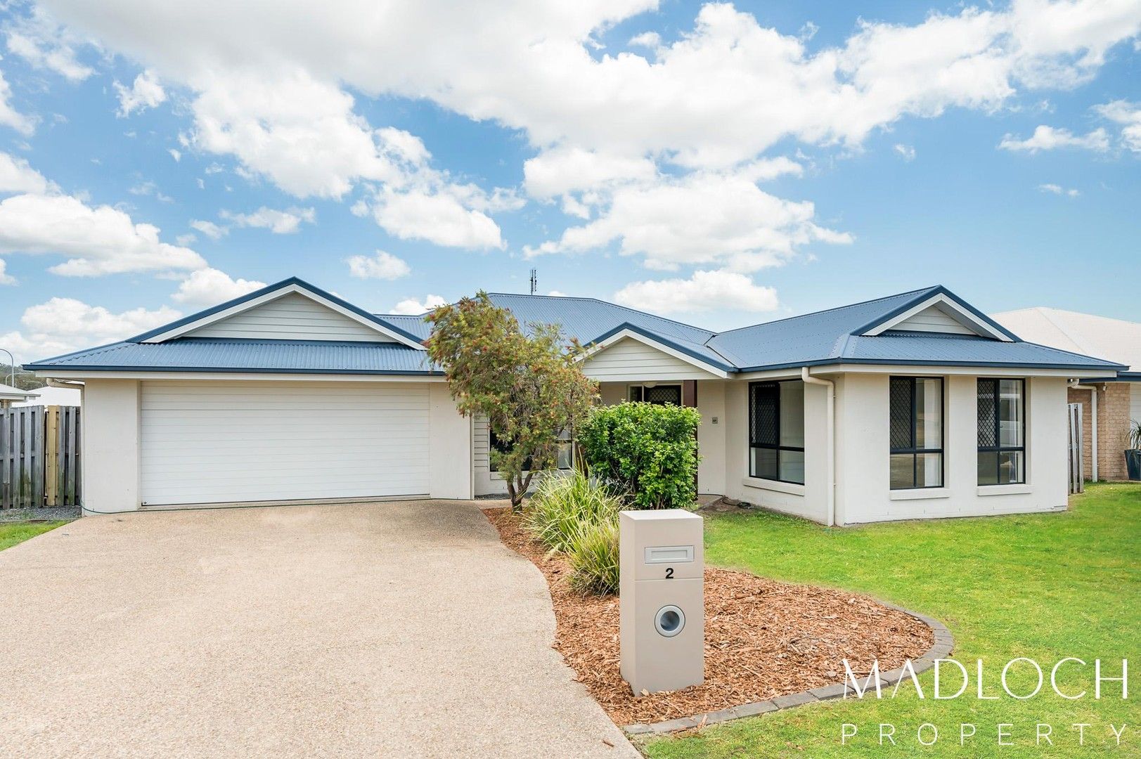 4 bedrooms House in 2 Robinson Place NEW AUCKLAND QLD, 4680