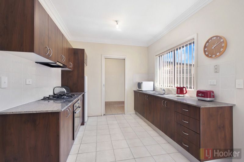 11/6-10 Ligar Street, Fairfield Heights NSW 2165, Image 1