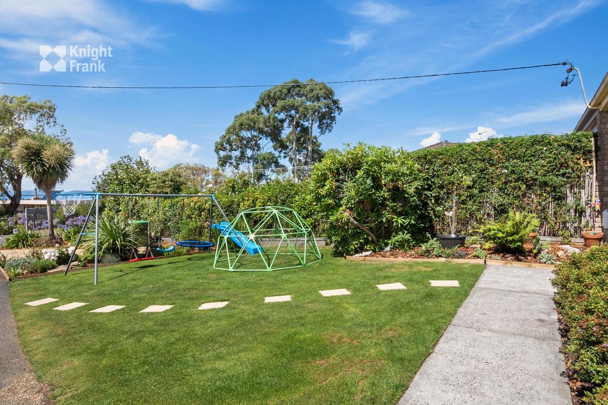 2/3 Carinya Street, Blackmans Bay TAS 7052, Image 2