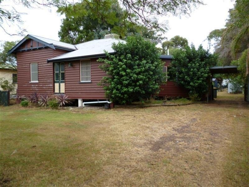 3 bedrooms House in 5 McQueen Street DALBY QLD, 4405