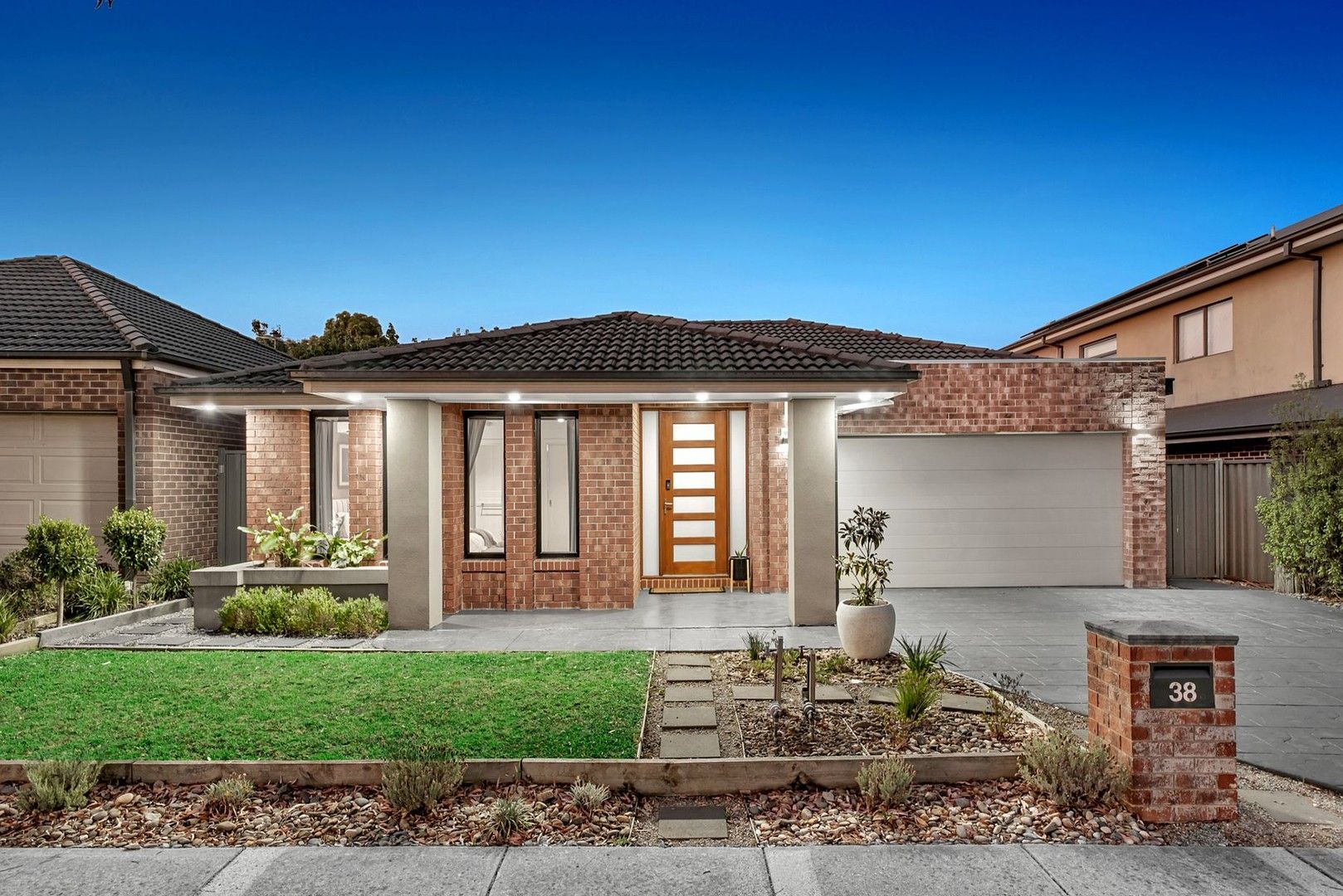 38 Sabel Drive, Cranbourne North VIC 3977, Image 0