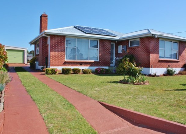 9 Willow Avenue, Devonport TAS 7310