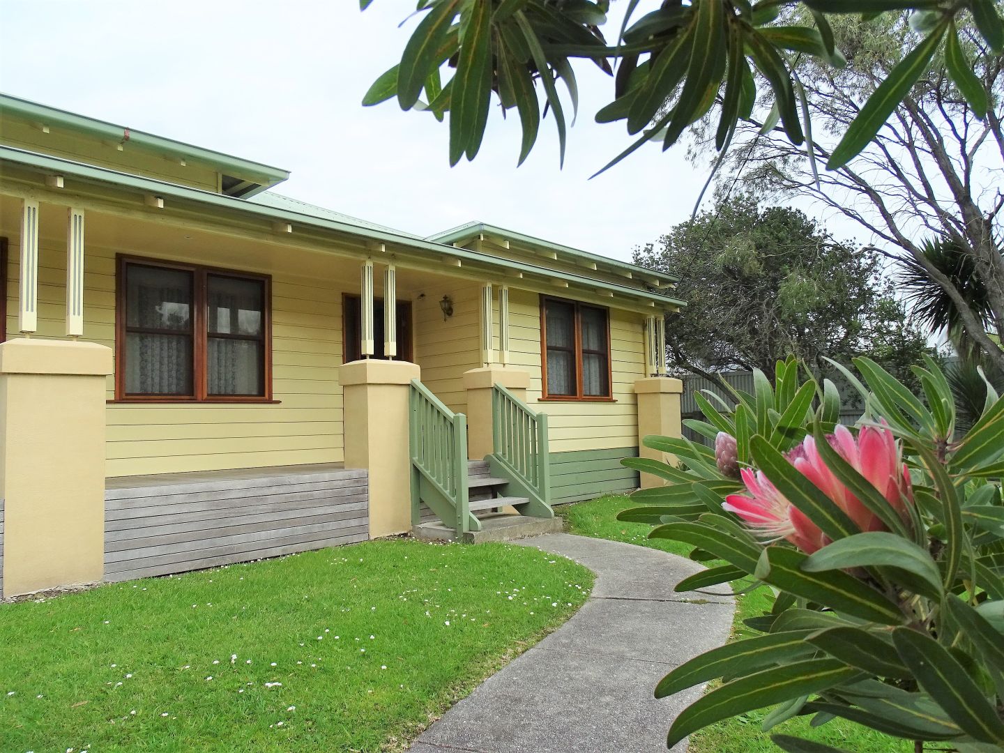 11 Moore Street, Apollo Bay VIC 3233, Image 2