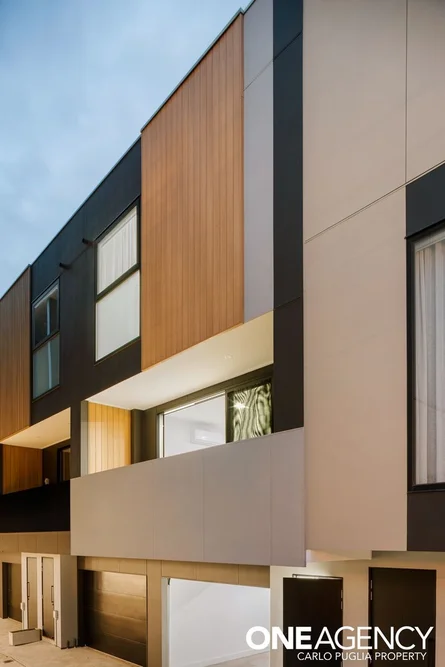 Primary image of 2/62 Albert Street, Footscray VIC 3011