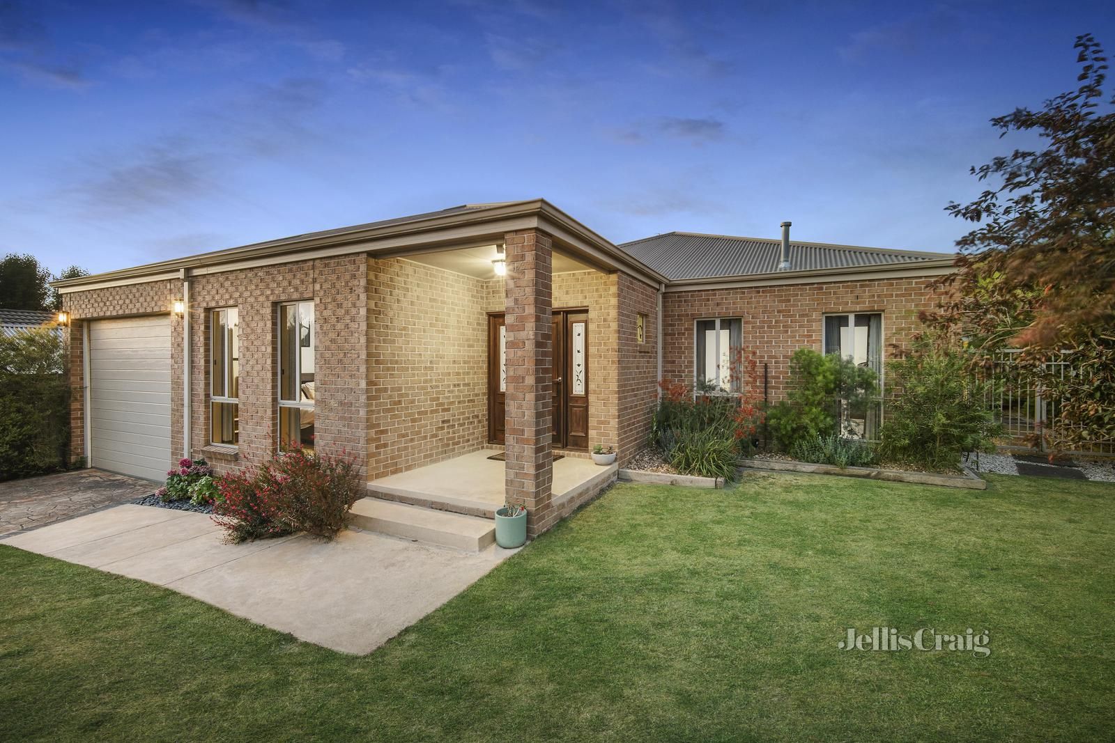 2 Jomar Court, Ballarat North VIC 3350 Domain