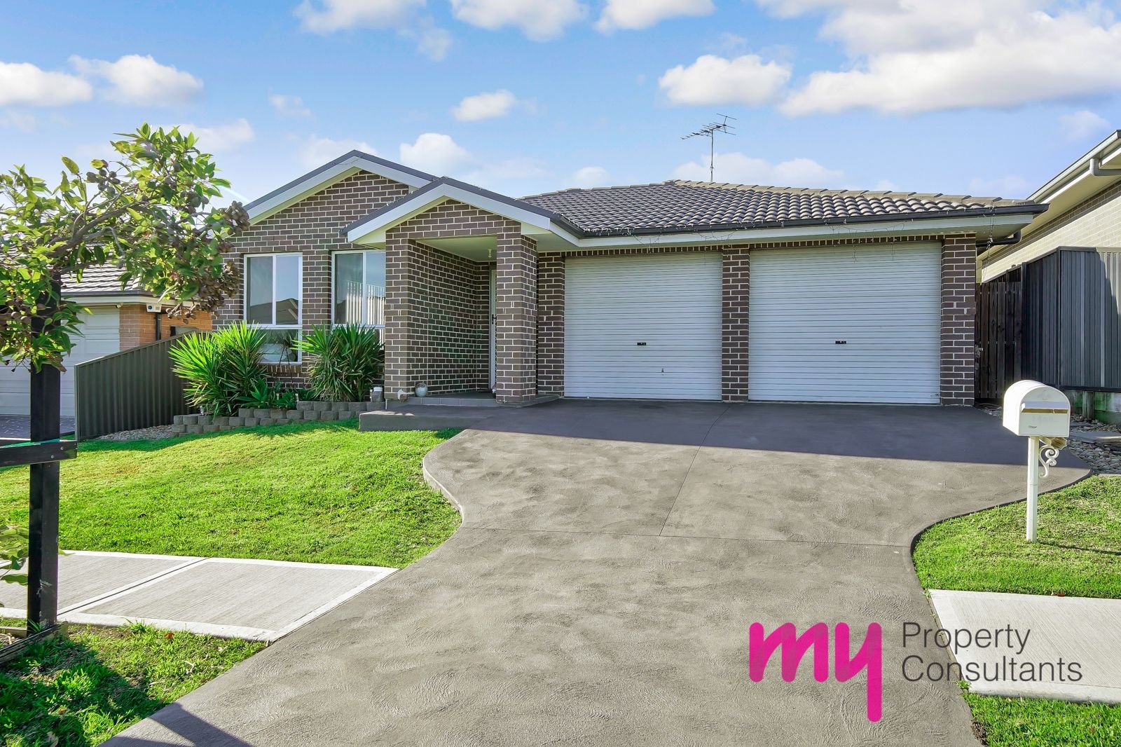 18 Higgins Avenue, Elderslie NSW 2570, Image 0