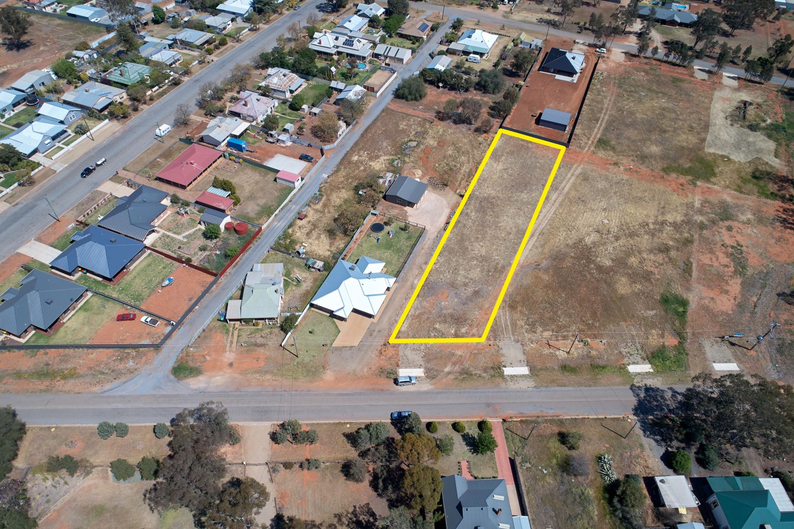 114 Wallace Street, Coolamon NSW 2701, Image 2