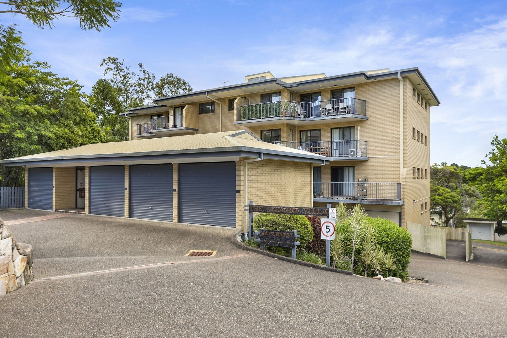2 bedrooms Apartment / Unit / Flat in 5/115 Sherwood Road TOOWONG QLD, 4066