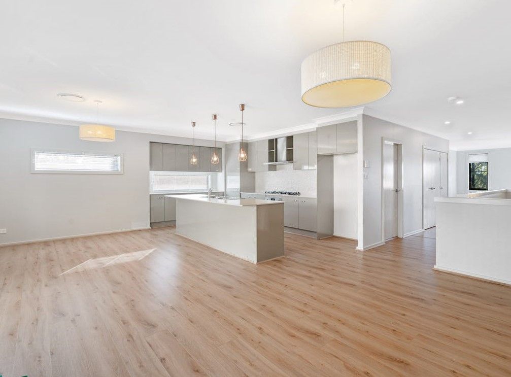 4 bedrooms House in 11 Aires Close ERINA NSW, 2250