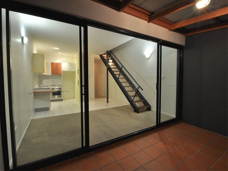 2 bedrooms Apartment / Unit / Flat in 16/30 Cork Street YERONGA QLD, 4104