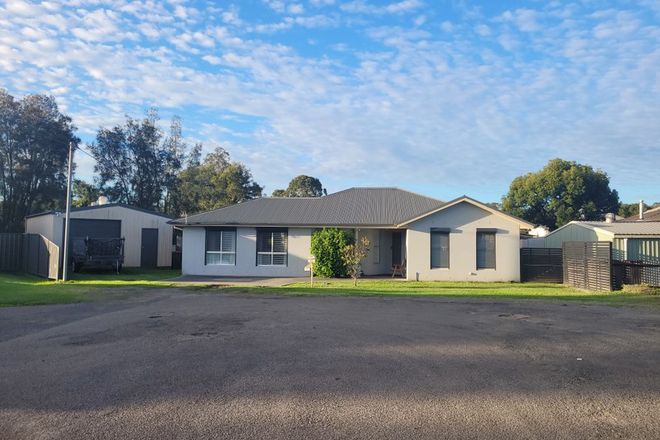 Picture of 2 Waratah Street, BELLBIRD NSW 2325