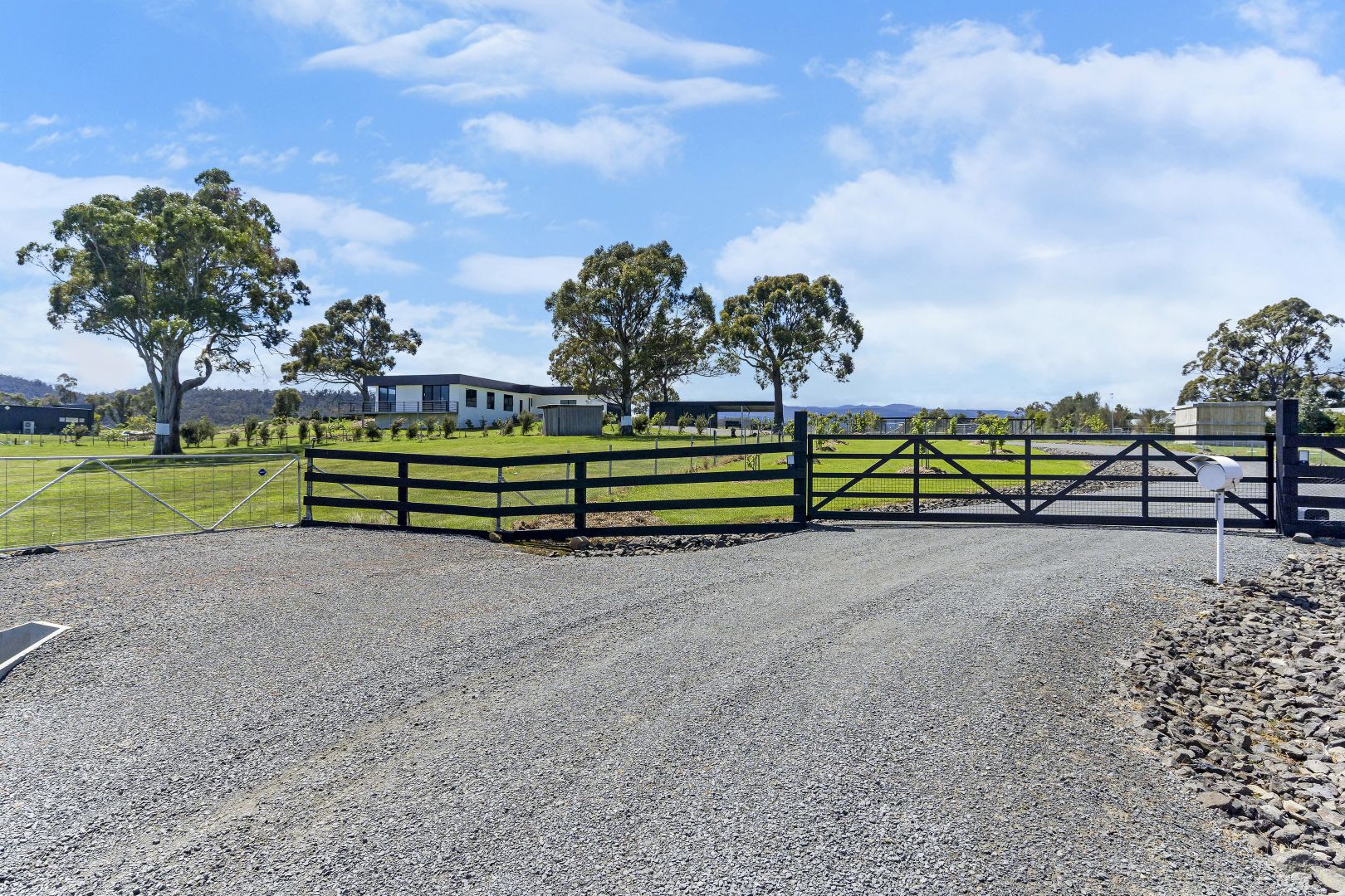 22 Escarpment Drive, St Leonards TAS 7250, Image 2