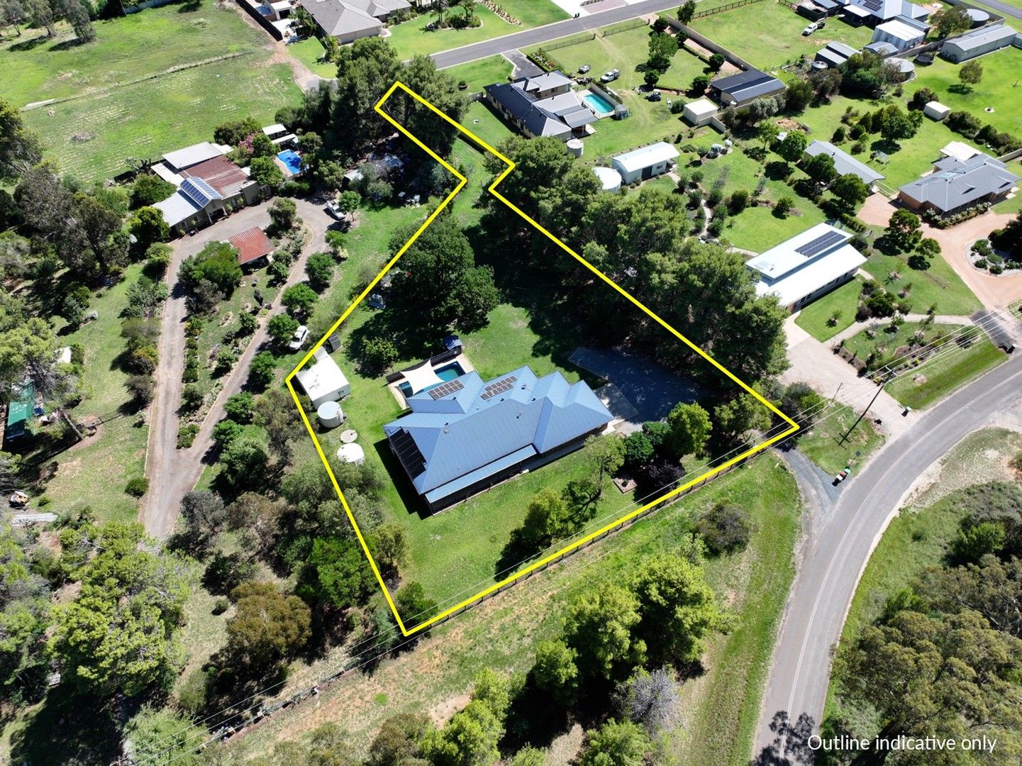 6 Davids Lane, Parkes NSW 2870, Image 0