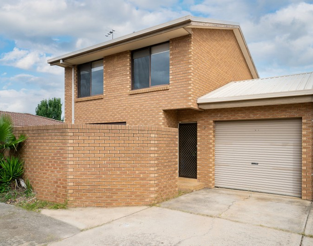 3/411 Bevan Street, Lavington NSW 2641