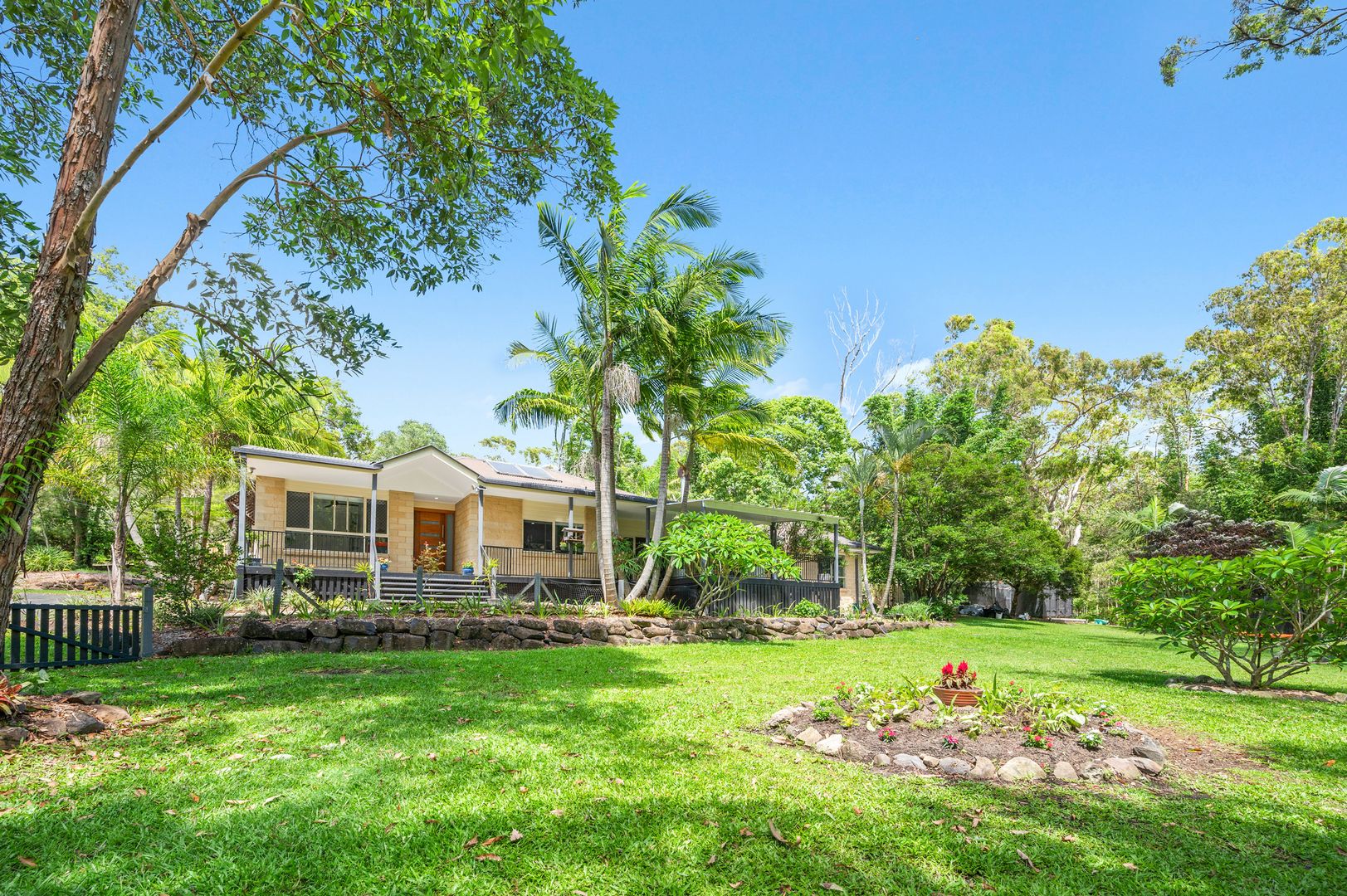 123 Castle Hill Drive North, Gaven QLD 4211, Image 1