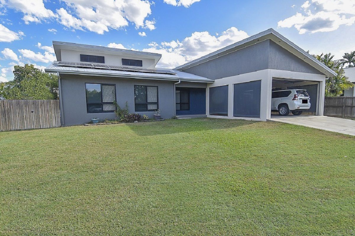 4 bedrooms House in 4 Barnes Road MILLCHESTER QLD, 4820