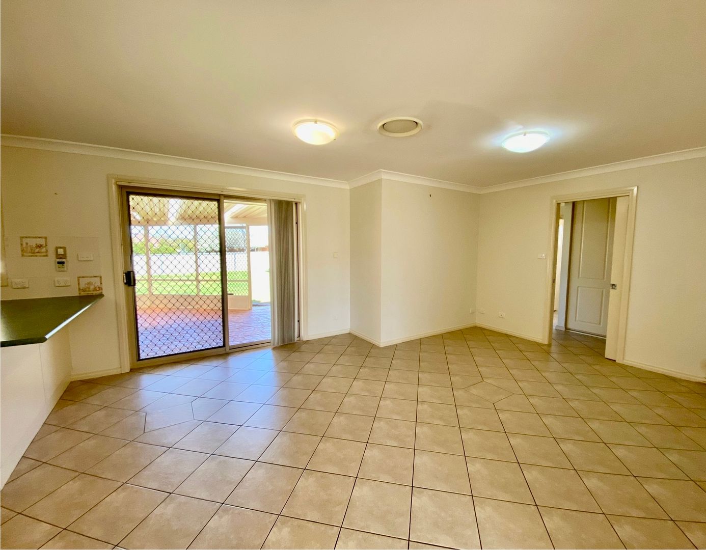 10 Noonan Street, Parkes NSW 2870, Image 1