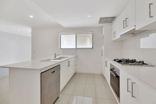 216/23 Robinson Place Kelvin Grove 4059 - Image 3