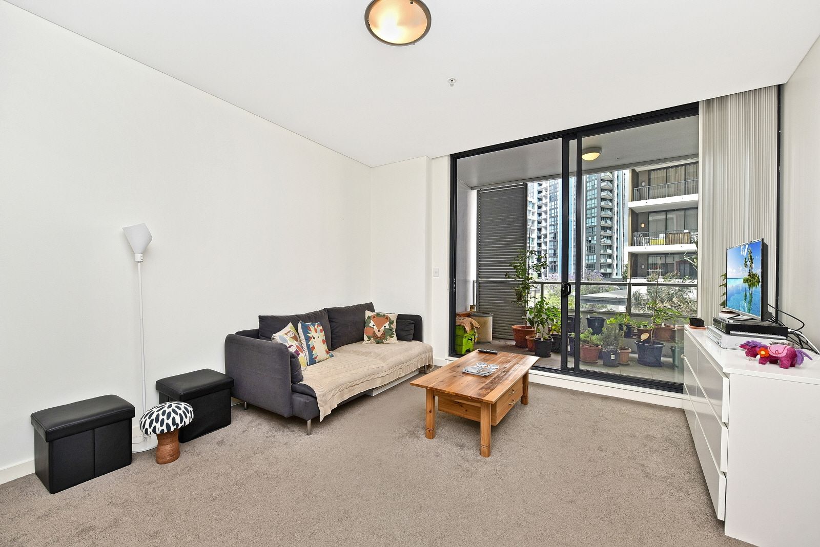 307/10 Brodie Spark Drive, Wolli Creek NSW 2205, Image 2