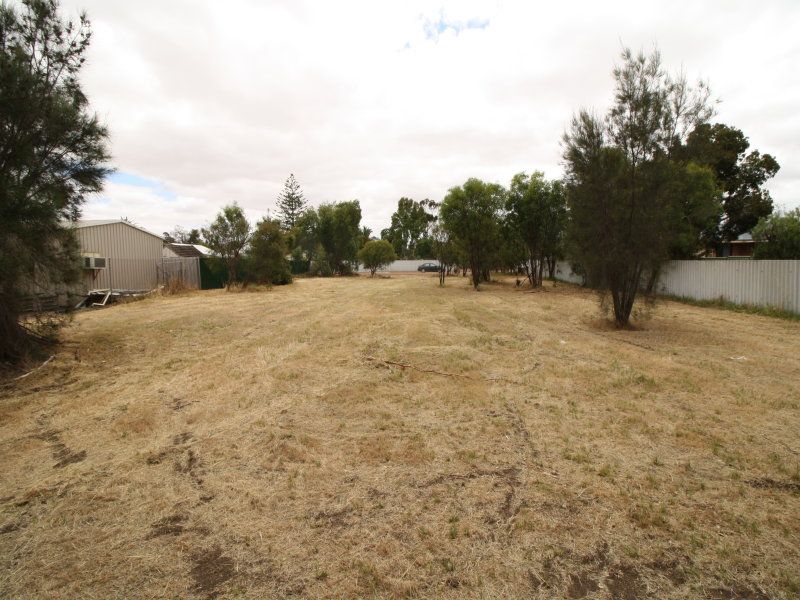 38 Rogers Avenue, Katanning WA 6317, Image 2